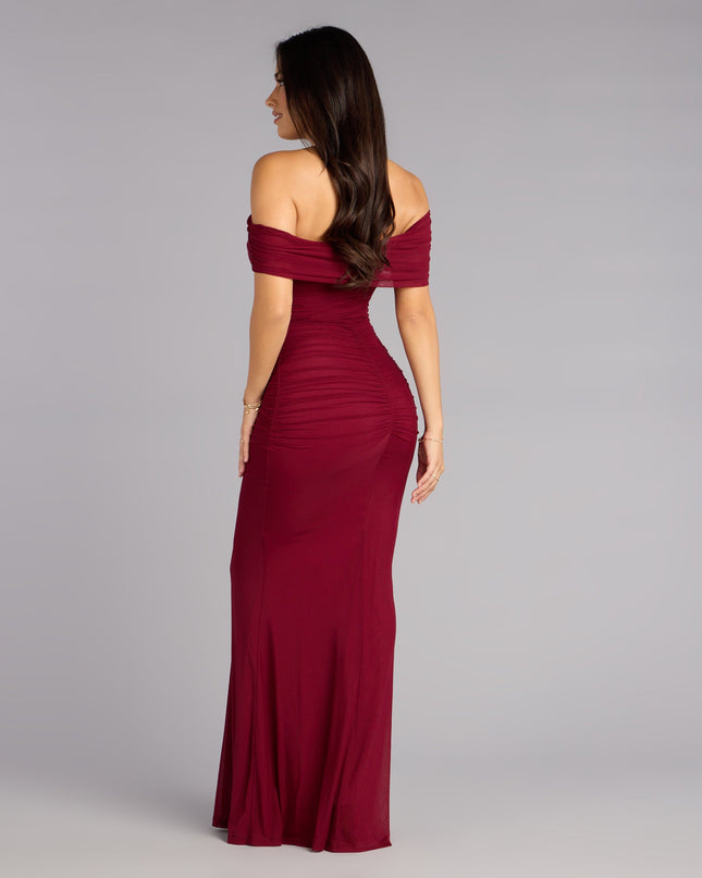 The Ashlynn Off-Shoulder Mermaid Formal Dress is a burgundy prom dress that blends trend-forward design with a flattering fit, perfect for celebrating your night with confidence.
