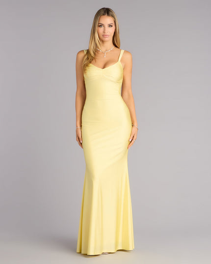 Feel polished and confident in the Trish Open Back Mermaid Formal Dress, a yellow prom dress designed with luxe fabric and modern detail that shows off your vibe.