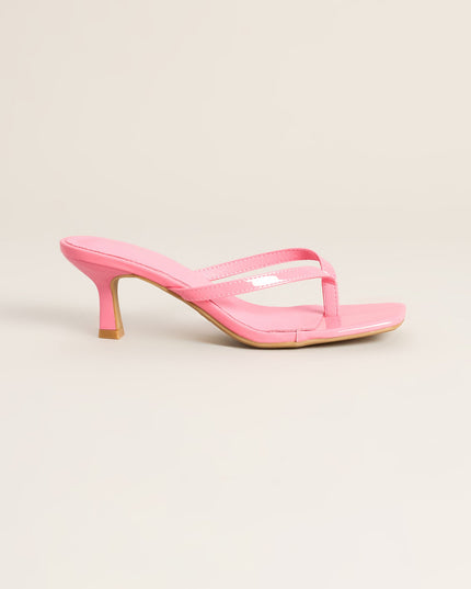 Chic On Schedule Thong Heels